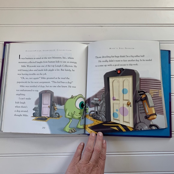 Disney Storybook Collection - Picture 7 of 9